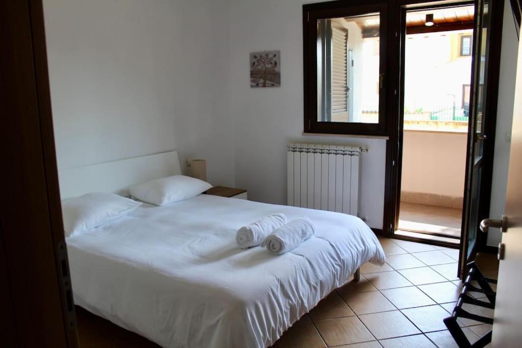 The Garden House Fco, Self Check In And Free Private Parking Apartment Fiumicino Exterior photo